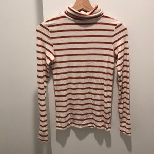 NWOT American eagle turtleneck